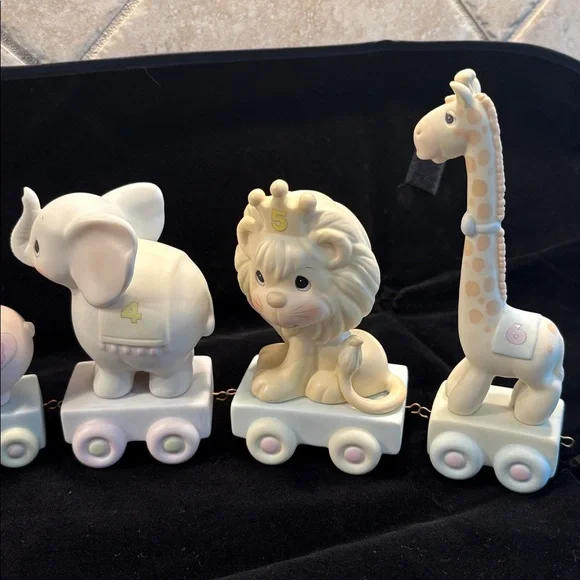 Precious moments birthday train circus clown figurine set baby 1 2 3 4 5 6 - Picture 7 of 13